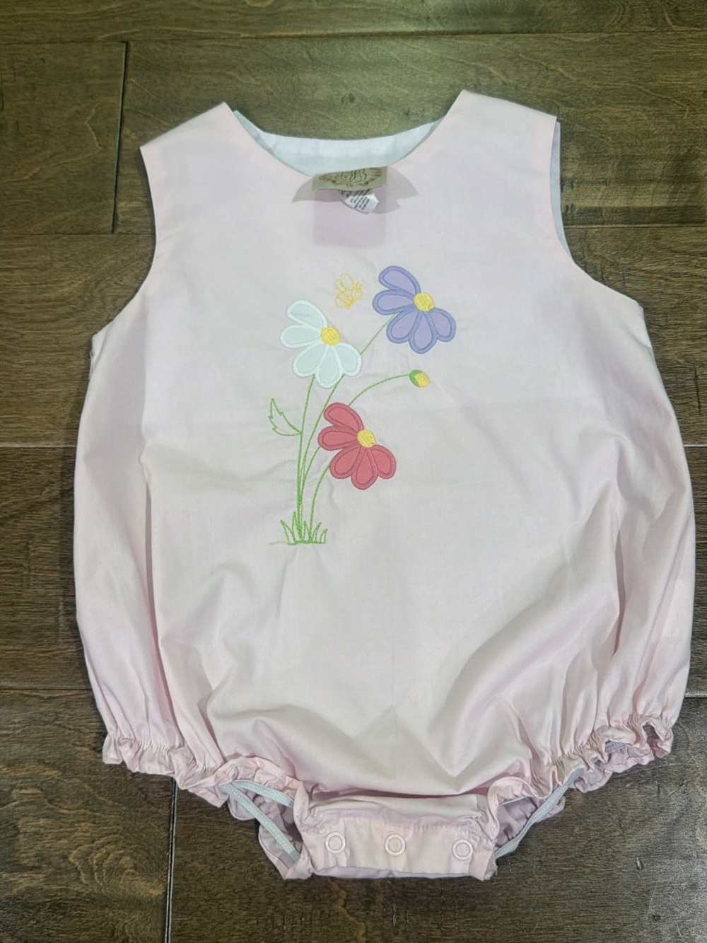 THE BEAUFORT BONNET COMPANY PINK FLORAL APPLIQUED BUBBLE